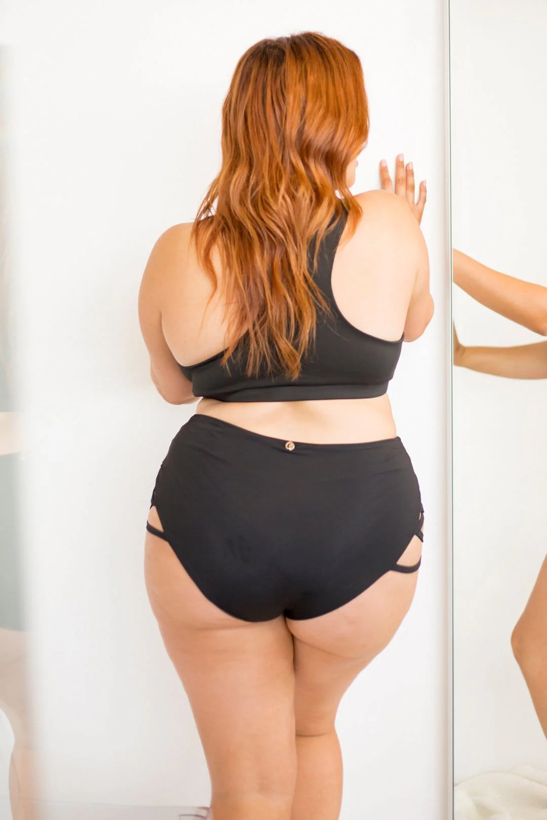 Alexi Top - Criss Cross High Neck Racerback Top - Image 4