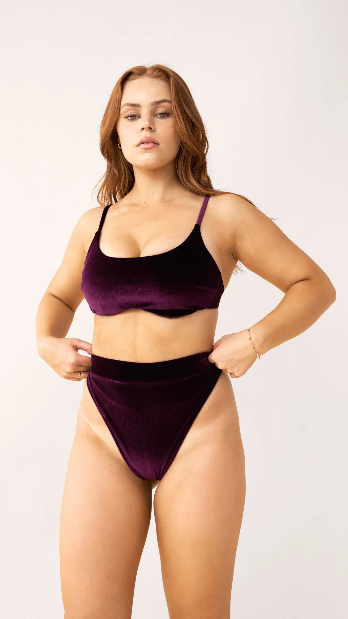 High Cut Basic Velvet Shorts Plum - Image 5