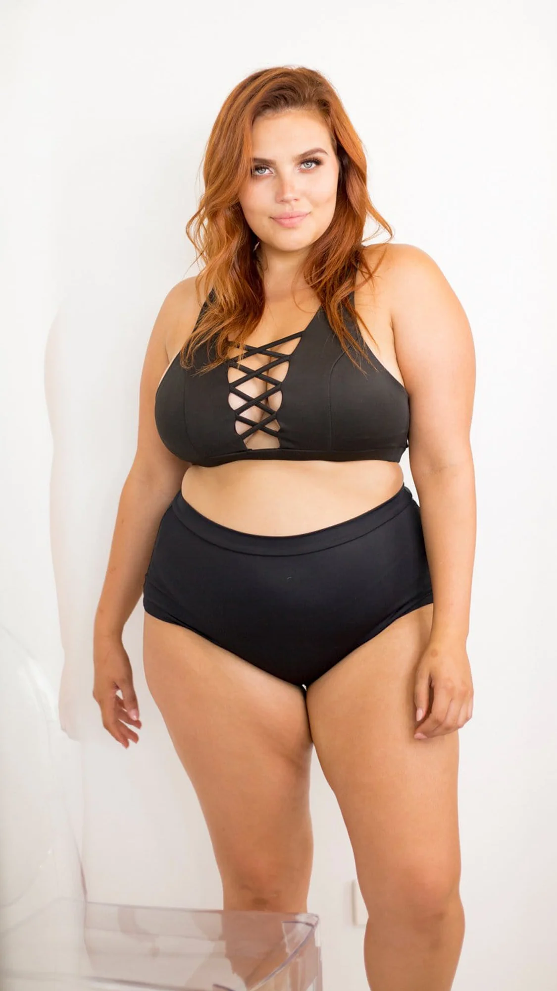 High Waist Shorts - Basic Scrunch Shorts Black - Image 3