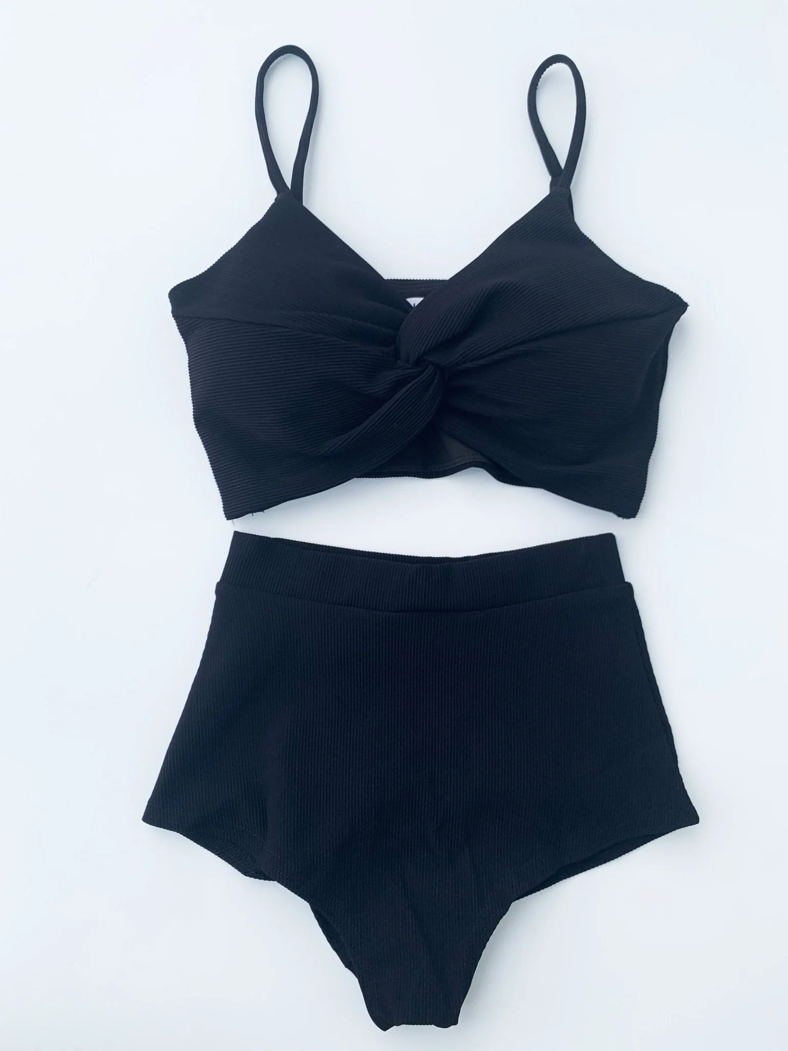 High Waist Shorts - Basic Scrunch Shorts Ribbed Black - Image 7